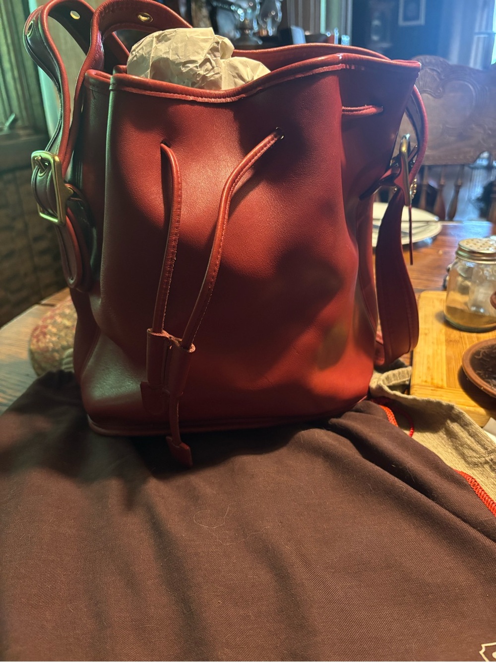 Vintage Coach Lulu’s Red Leather Drawstring bucket Bag with Gold Hardware - Picture 2 of 3